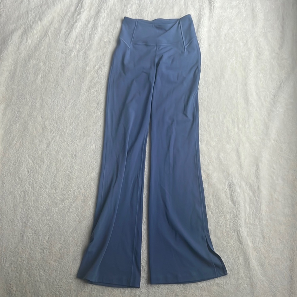 Lululemon Flare Leggings (Rarely Worn)